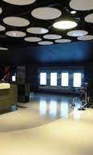 Aplicação de tinta de poliuretano Aplicação de tinta de poliuretano