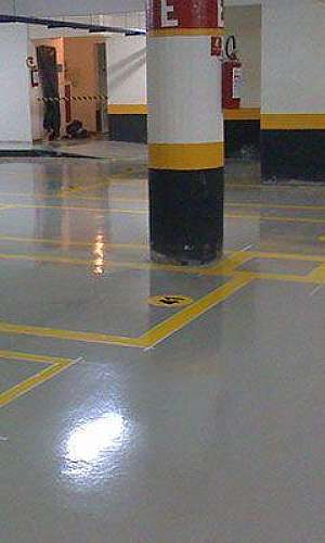 Pintura epóxi garagem de condomínio Pintura epóxi garagem de condomínio