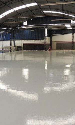 Piso epóxi espatulado Piso epóxi espatulado