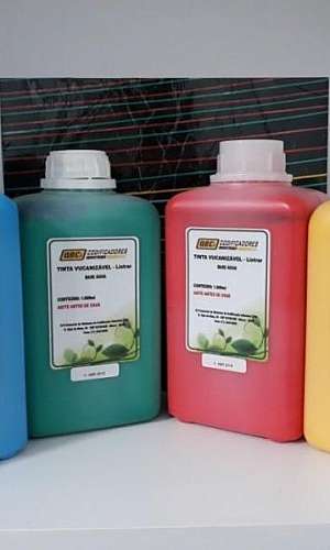 Tinta base água para pneus Tinta base água para pneus