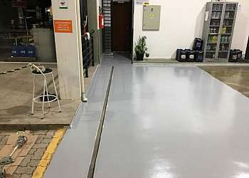 Tinta epóxi industrial para piso Tinta epóxi industrial para piso